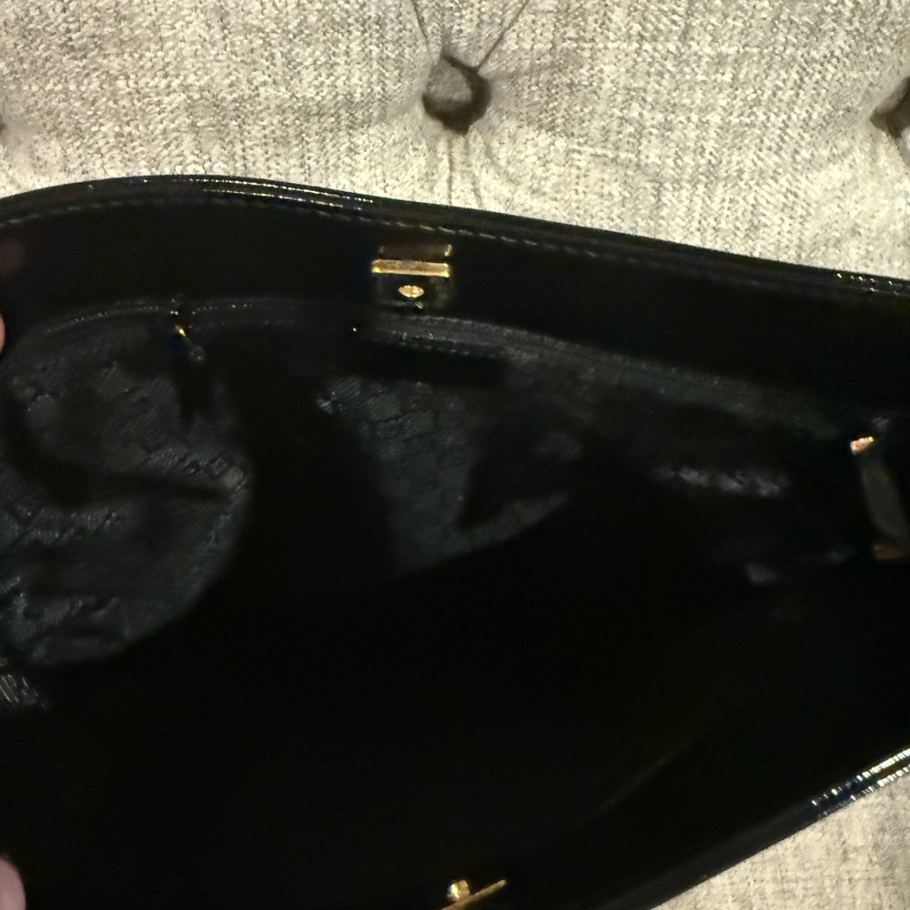 Gucci Black and Cream Shoulder Bag - Picture 6 of 10